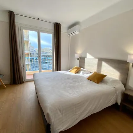 Courbet Hotel Juan-les-Pins