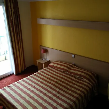 Hotel Courbet Juan-les-Pins