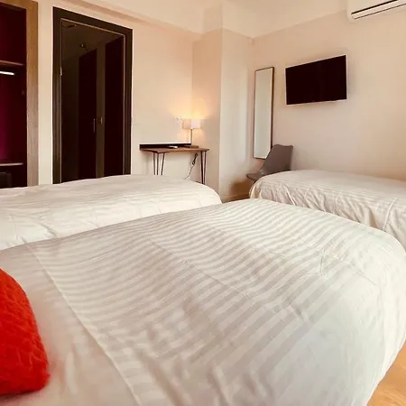 Hotel Courbet Juan-les-Pins