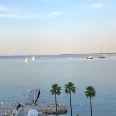 Courbet 3* Ζουάν λε Πιν