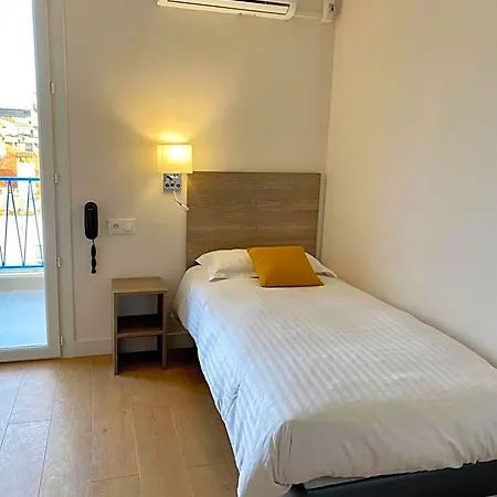 Hotell Courbet Juan-les-Pins