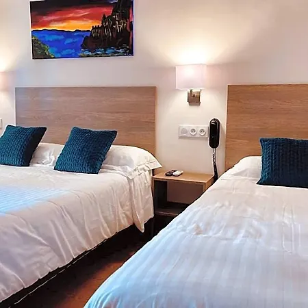 Hotell Courbet Juan-les-Pins